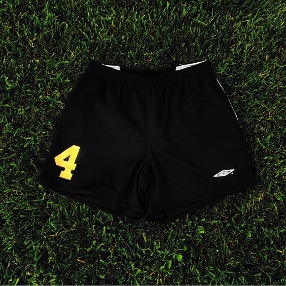 Umbro #4 shorts - Picture 2 of 6